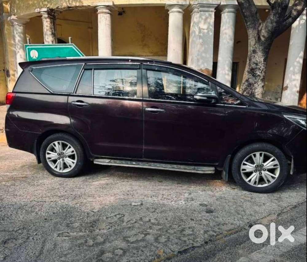 Toyota Innova Crysta 2.8 Zx At, 2016, Petrol