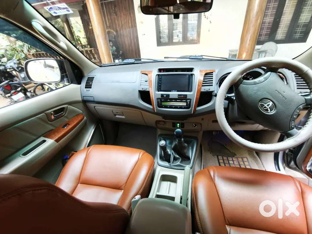 Toyota Fortuner 2011 Diesel Well Maintained