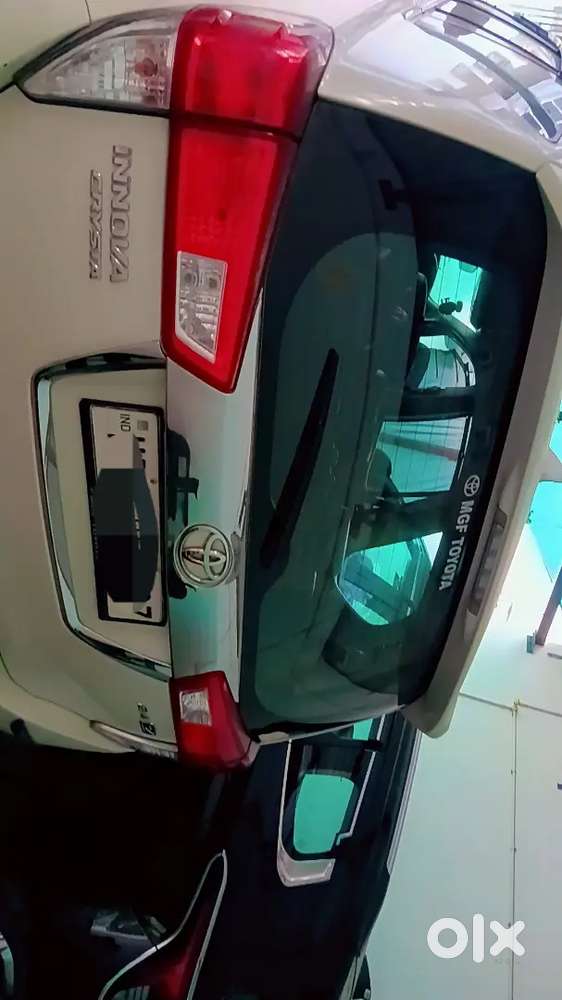 Toyota Innova Crysta 2018
