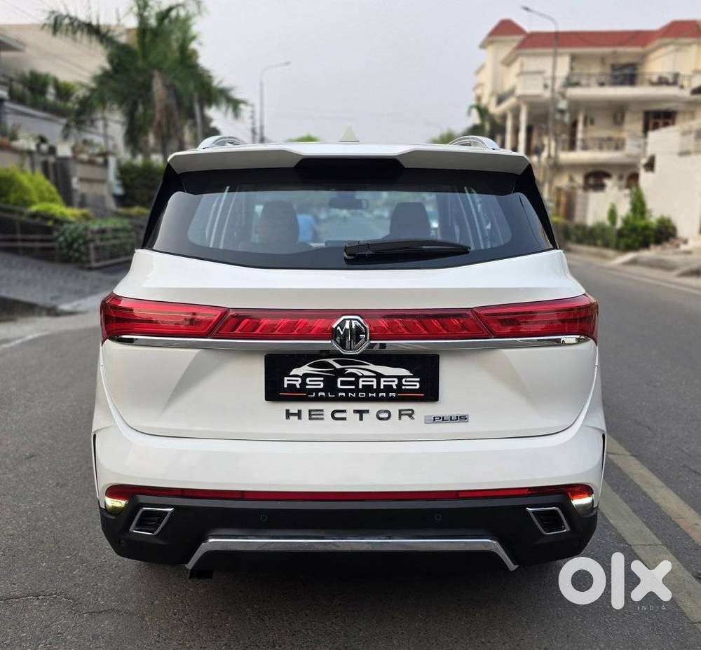 Mg Hector Plus Sharp Pro 1.5 Turbo Petrol Cvt 7 Str, 2023, Petrol