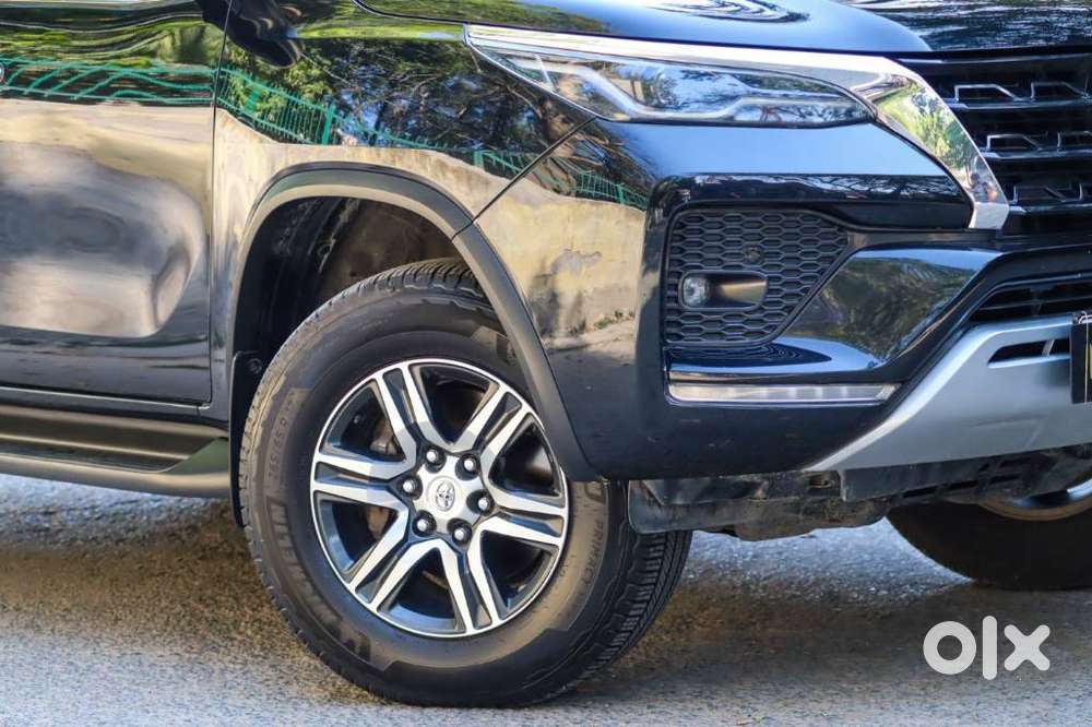 Toyota Fortuner [2021-ongoing] 2.8 2wd Diesel At, 2023, Diesel