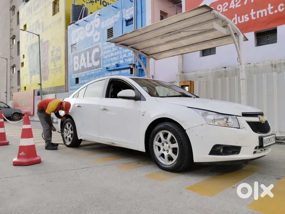 Chevrolet Cruze 2013 Diesel Well Maintained (negotiable)