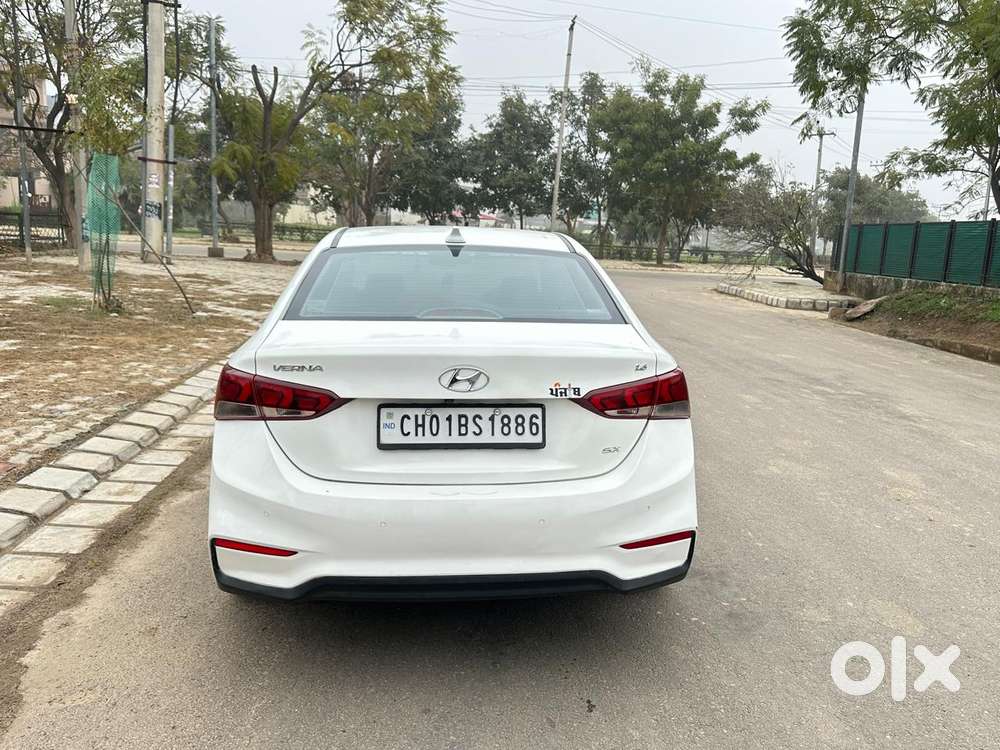 Hyundai Verna 1.5 Sx Petrol Mt, 2018, Petrol