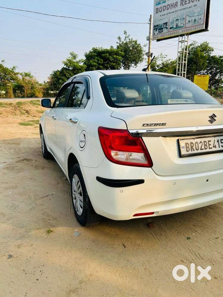 Maruti Suzuki Dzire 1.2 Vxi, 2022, Petrol