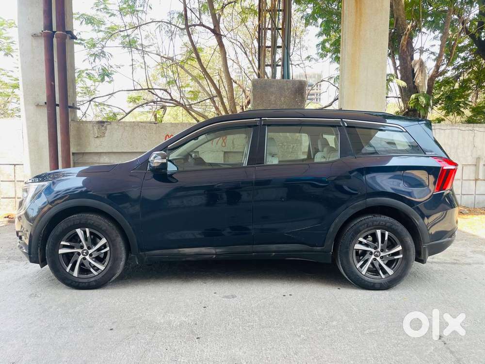 Mahindra Xuv700 2.0 Ax 5 Petrol Mt 7 Str, 2022, Petrol