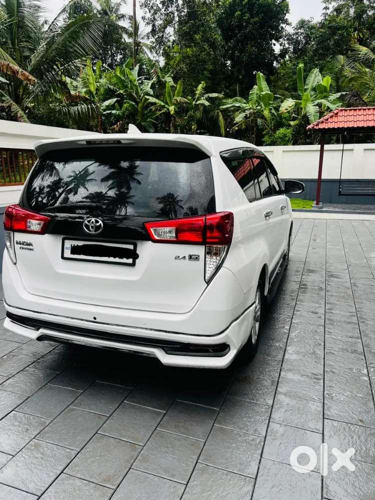 Innova Crysta 2. 4 G 2018