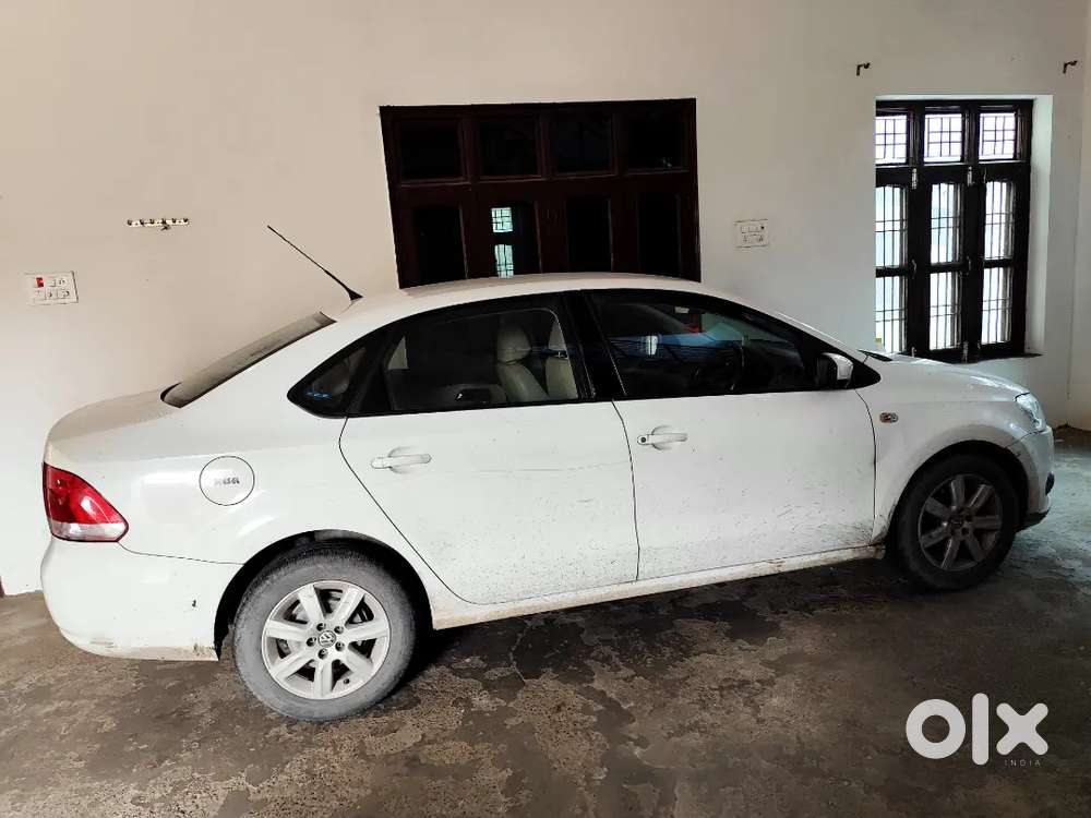 Volkswagen Vento Diesel Highline 2012