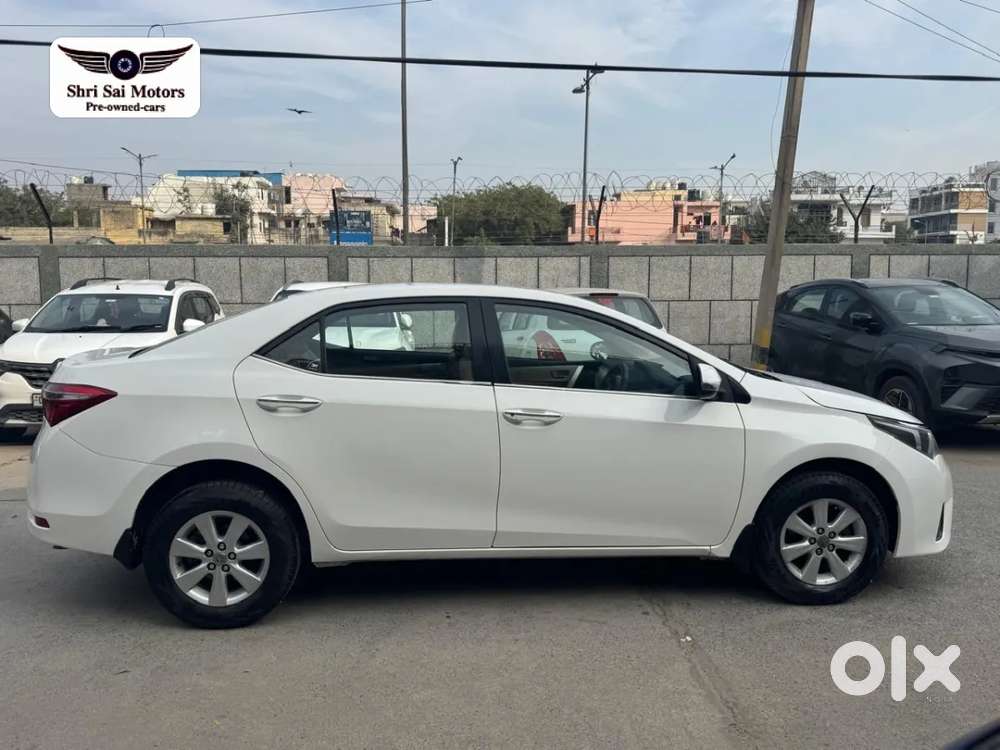 Toyota Corolla Altis, 2016, Petrol