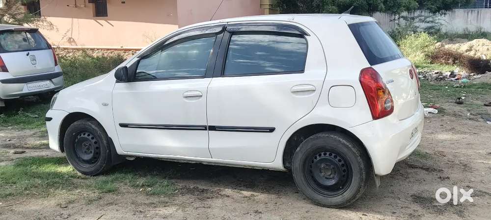 Toyota Etios Liva 2013