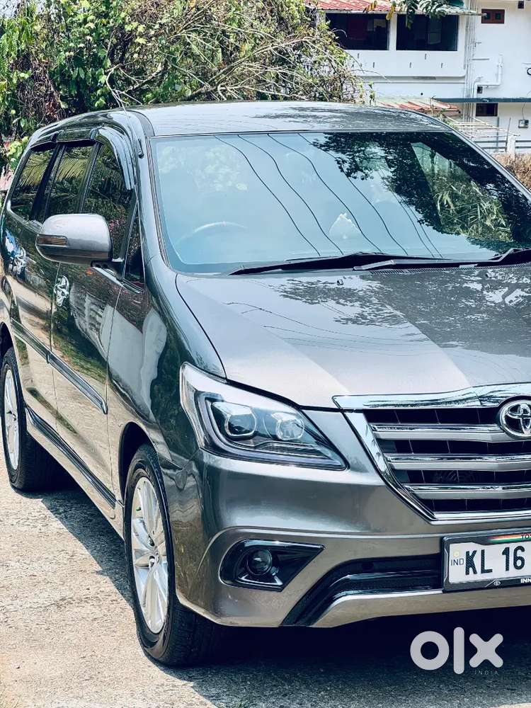 Toyota Innova 2012 Diesel Well Maintained