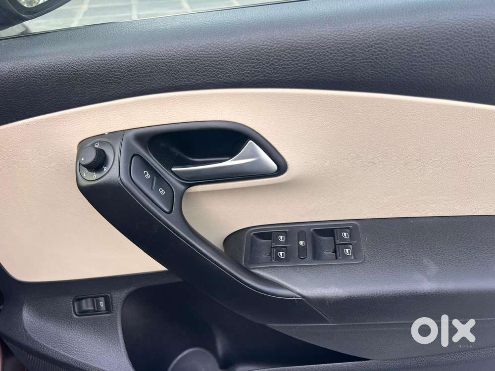 Volkswagen Vento 1.2 Tsi Highline Plus At, 2019, Petrol