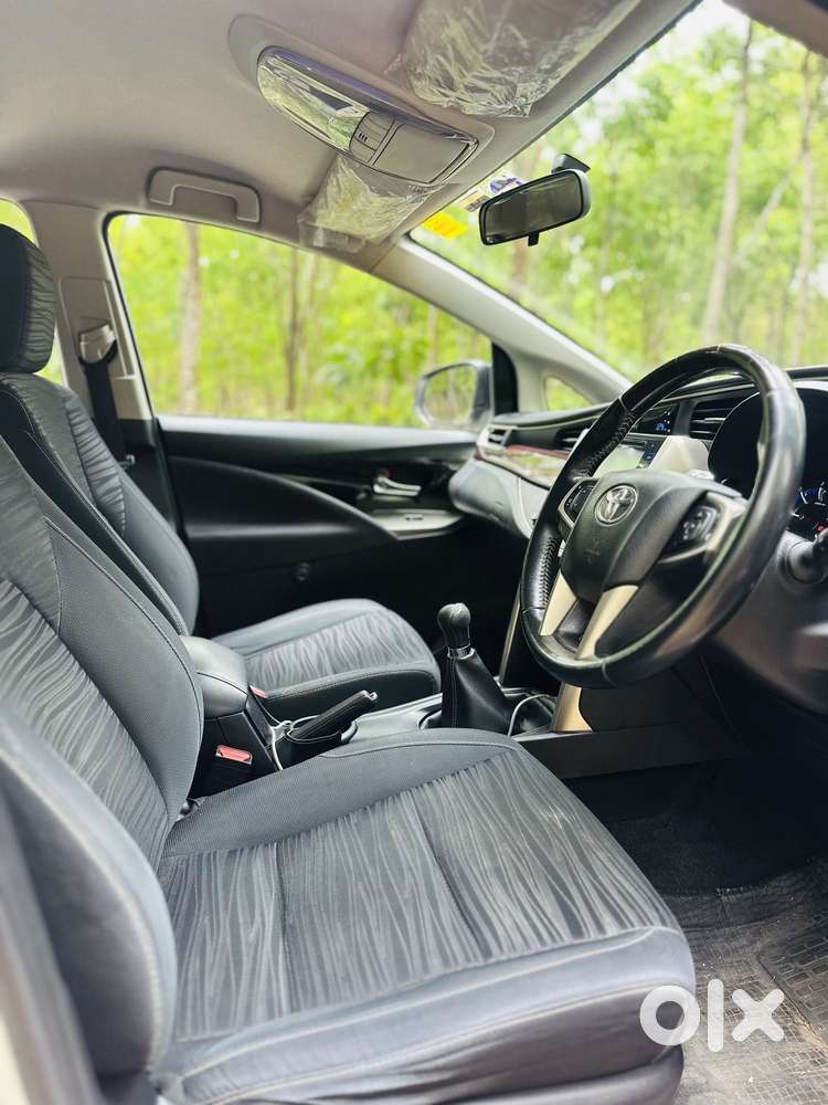 Toyota Innova Crysta 2.4 V, 2018, Electric