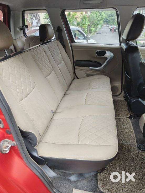 Mahindra Tuv 300 T10 Opt Dual Tone, 2019, Diesel