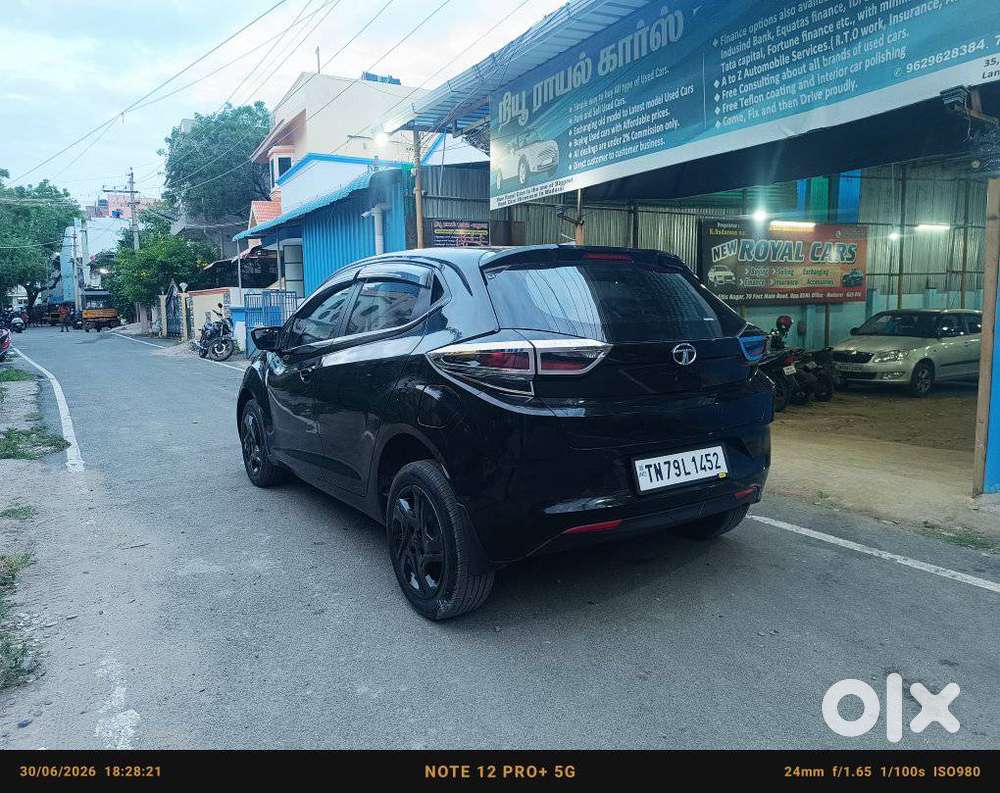 Tata Altroz 1.2 Xt Dark Edition Petrol, 2022, Petrol