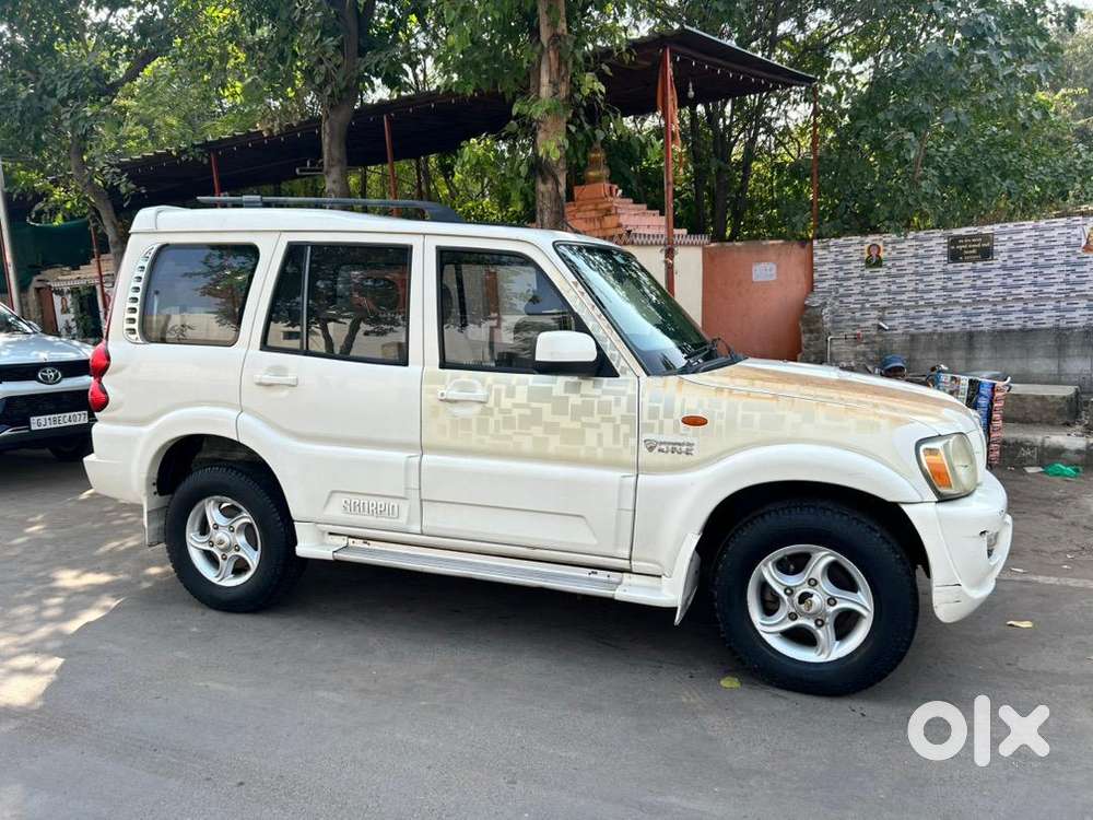 Mahindra Scorpio 2011