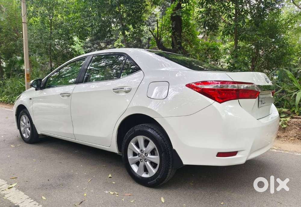 Toyota Corolla Altis G At, 2016, Petrol