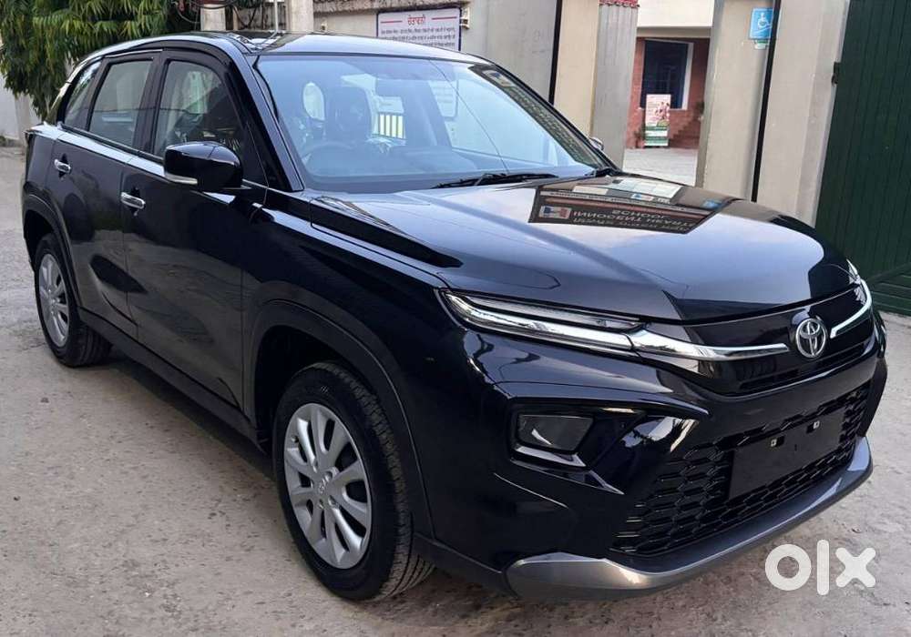 Toyota Urban Cruiser Hyryder, 2026, Petrol