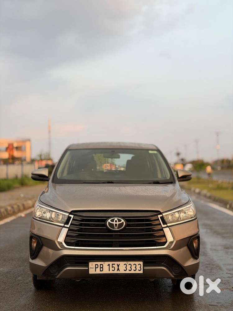 Toyota Innova Crysta 2.4 Gx Limited Edition At 7 Str, 2022, Diesel
