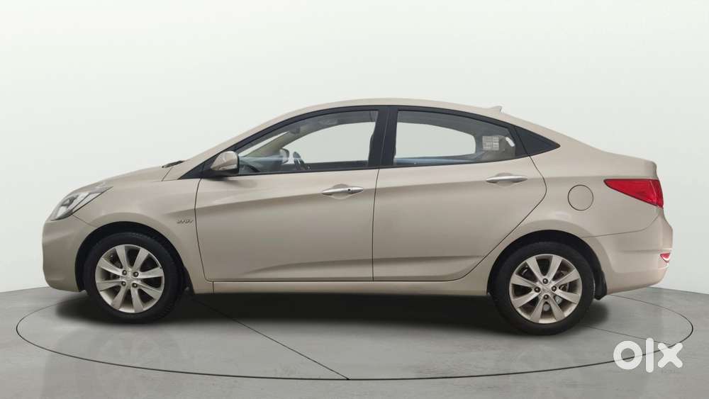 Hyundai Verna Fluidic 1.6 Vtvt Sx, 2012, Petrol