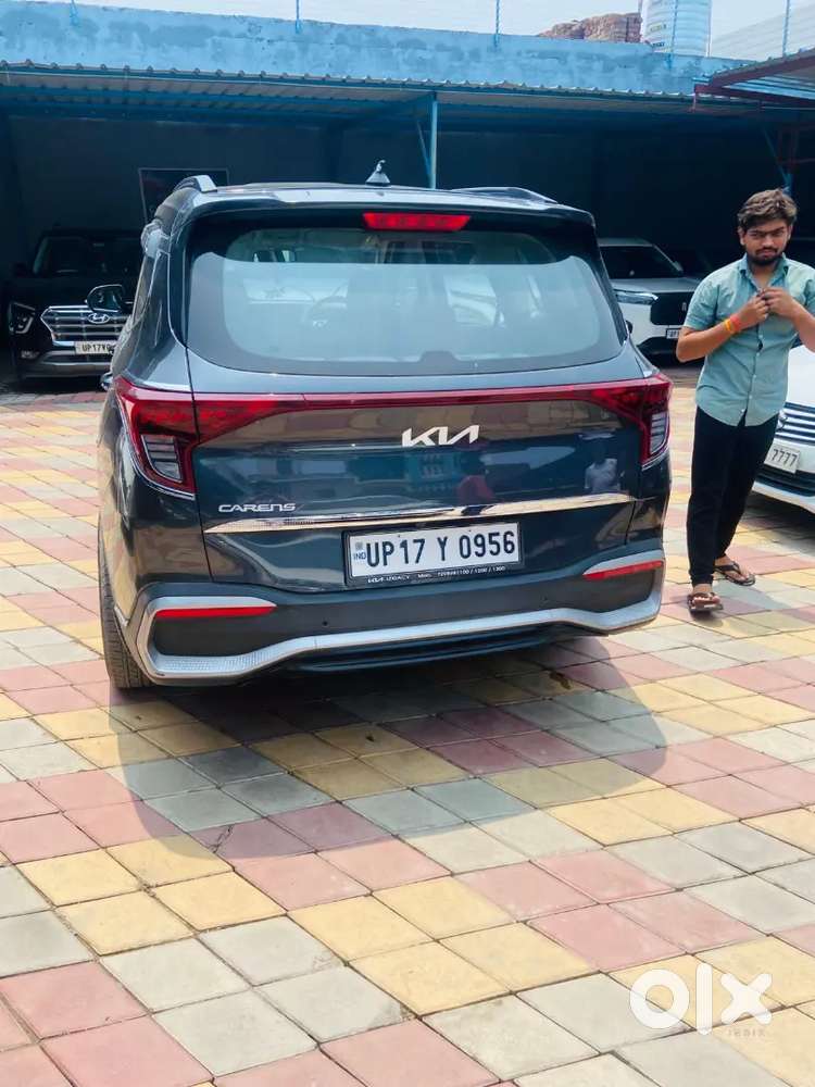 Kia Carens 2023 Petrol 51000 Km Driven And Cng Fitted Approved By Rto