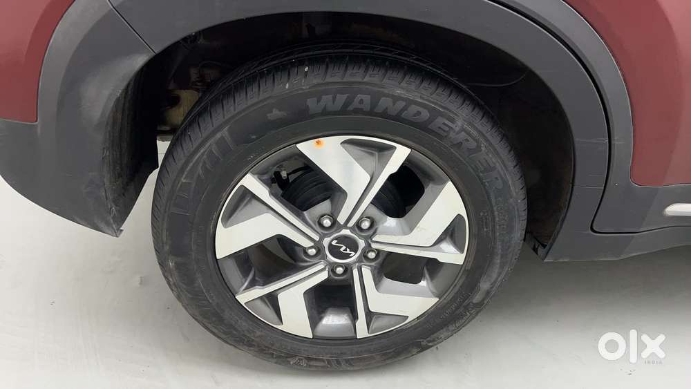Kia Sonet Htx D, 2023, Petrol