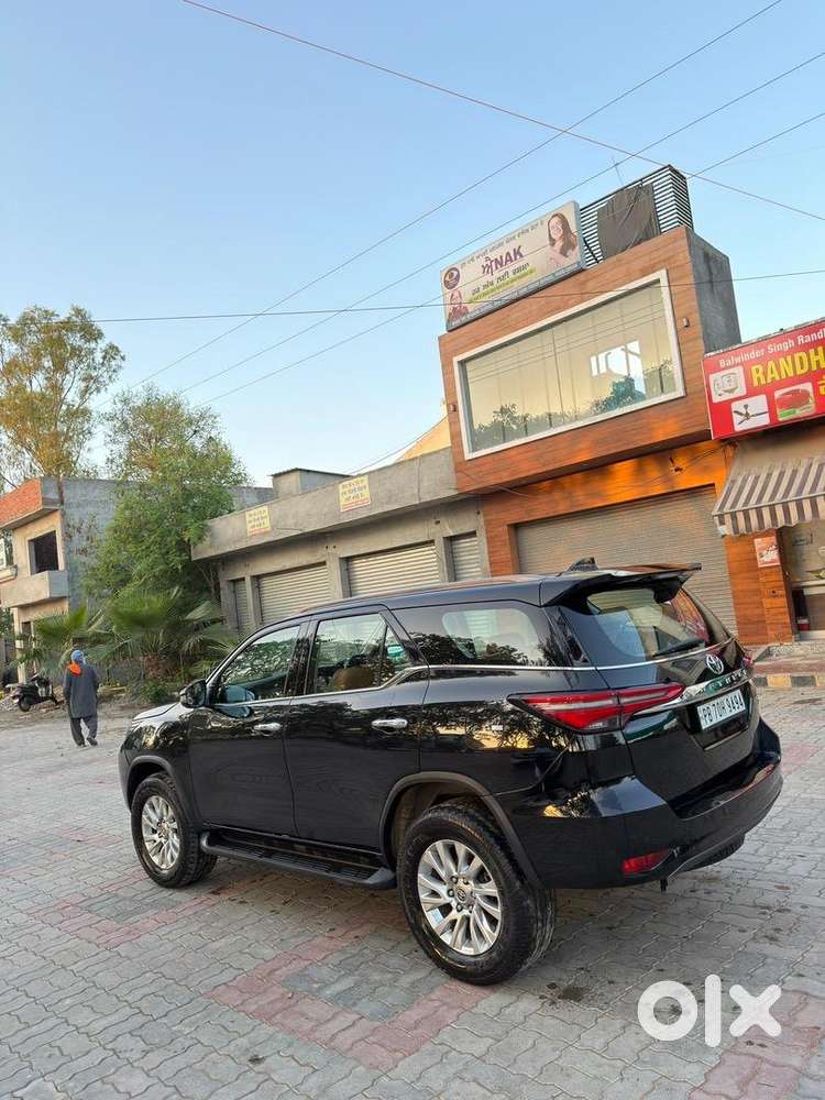 Toyota Fortuner 2024 Diesel Well Maintained