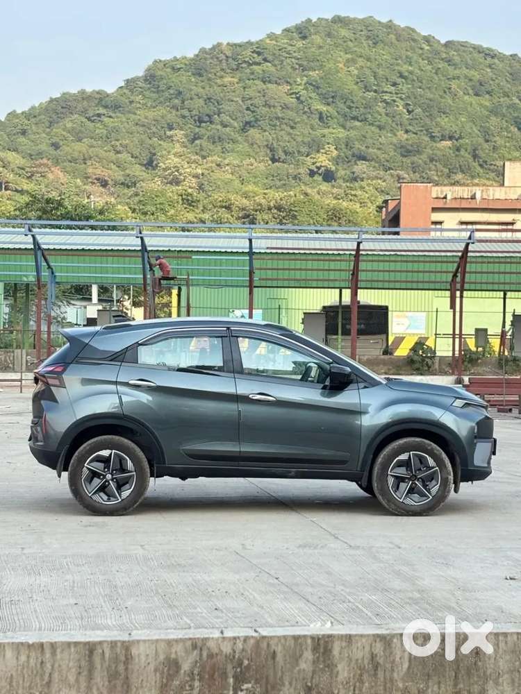 Tata Nexon Creative Plus S 1.2 Revotron Petrol 6 Amt, 2025, Petrol