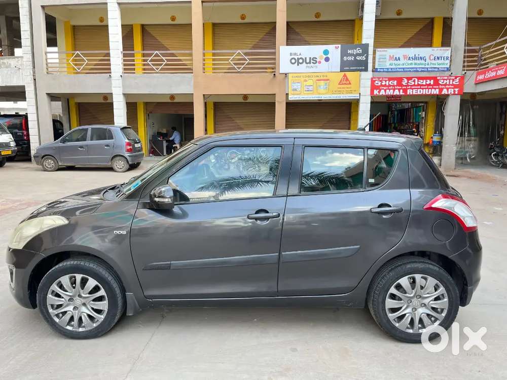 Maruti Suzuki Swift 2015 Diesel 75000 Km Driven