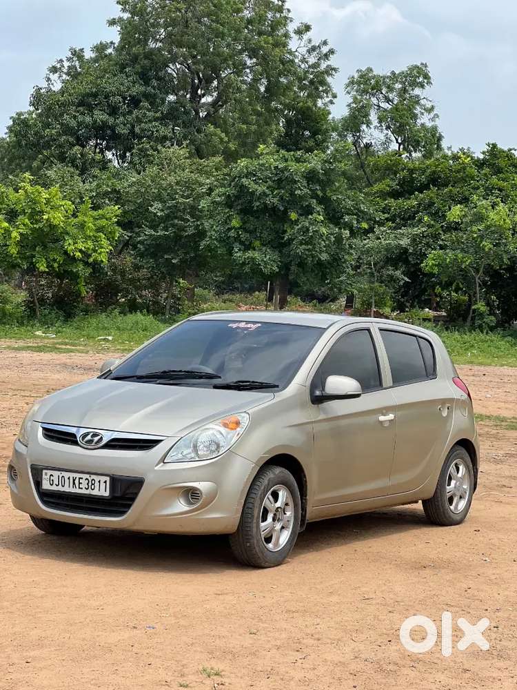 Hyundai I20 Spotz 2010 Year