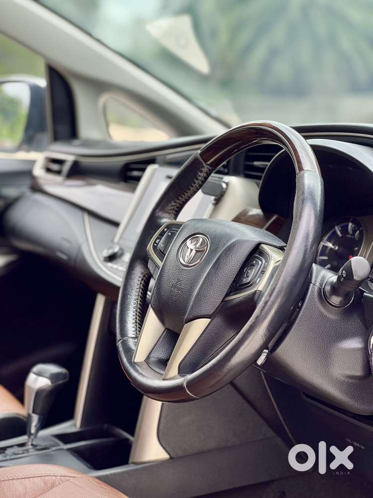 Toyota Innova Crysta 2.8 Zx At, 2017, Diesel