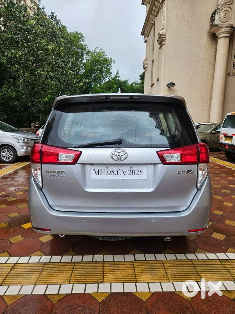 Toyota Innova Crysta 2.8z Automatic, 2016, Diesel