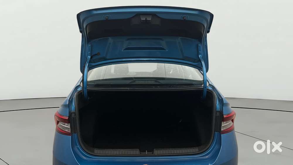 Skoda Slavia 1.0 Ambition Tsi At, 2023, Petrol