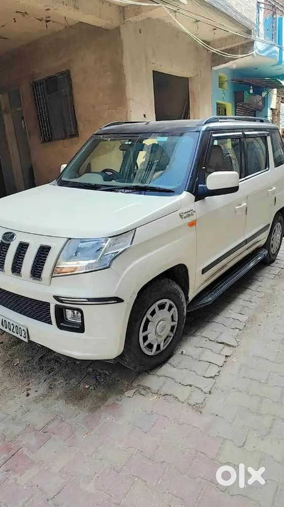 Mahindra Tuv 300 2018