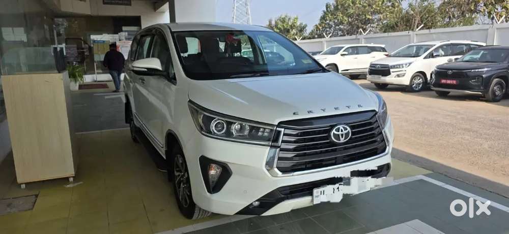 Toyota Innova Crysta 2022 Diesel Well Maintained