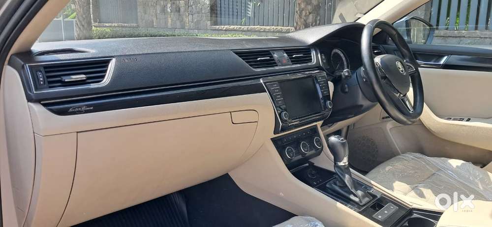 Skoda Superb L&k 1.8 Tsi At, 2017, Petrol