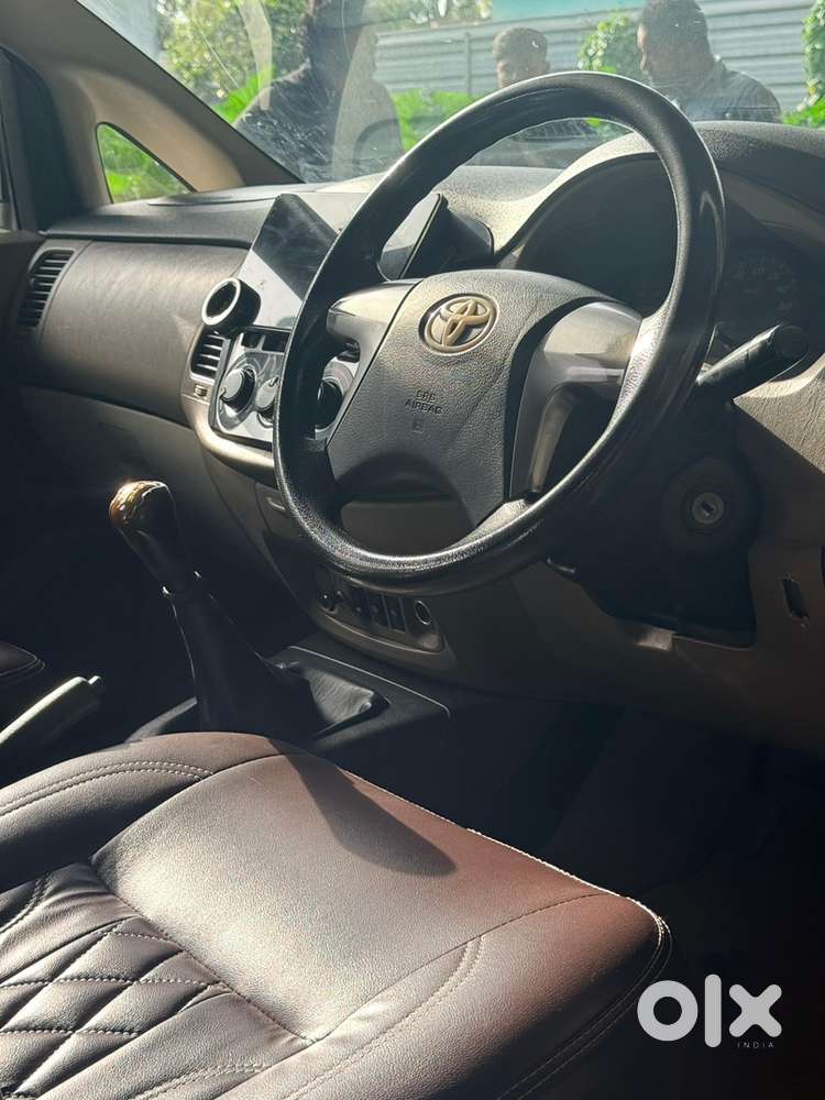 Toyota Innova Diesel 2015