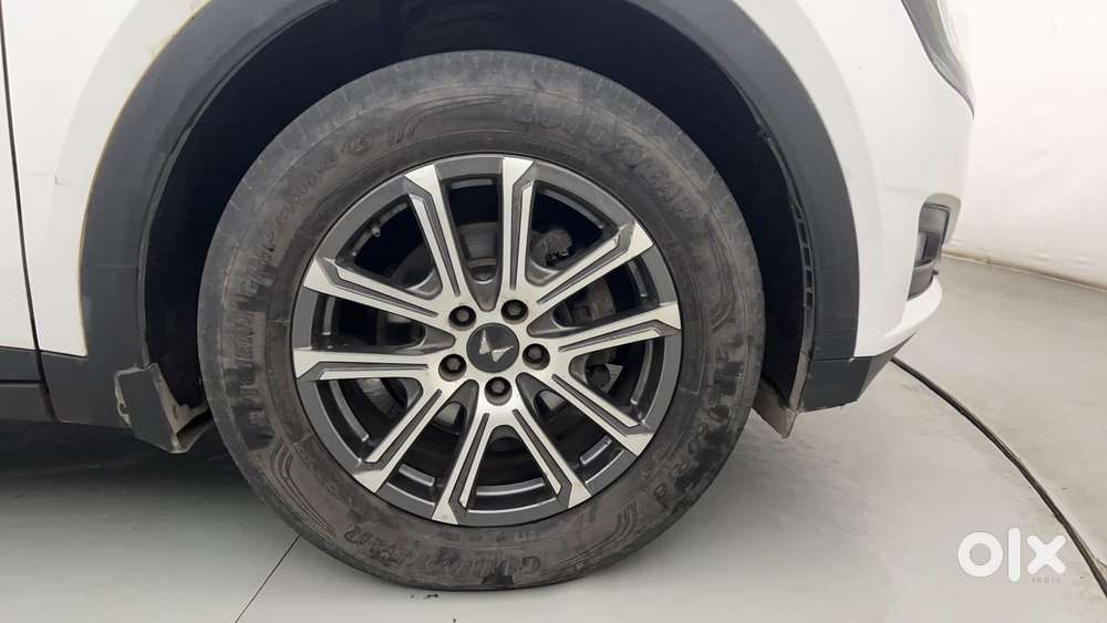 Mahindra Xuv700 2.2 Ax 7 Diesel At Str, 2023, Diesel