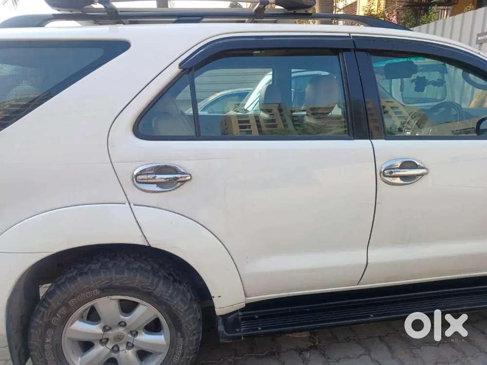 Toyota Fortuner 3.0l Diesel 2010 Well Maintained Excellent Condition