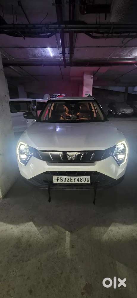 Mahindra Xuv 3xo 2024 Ax5