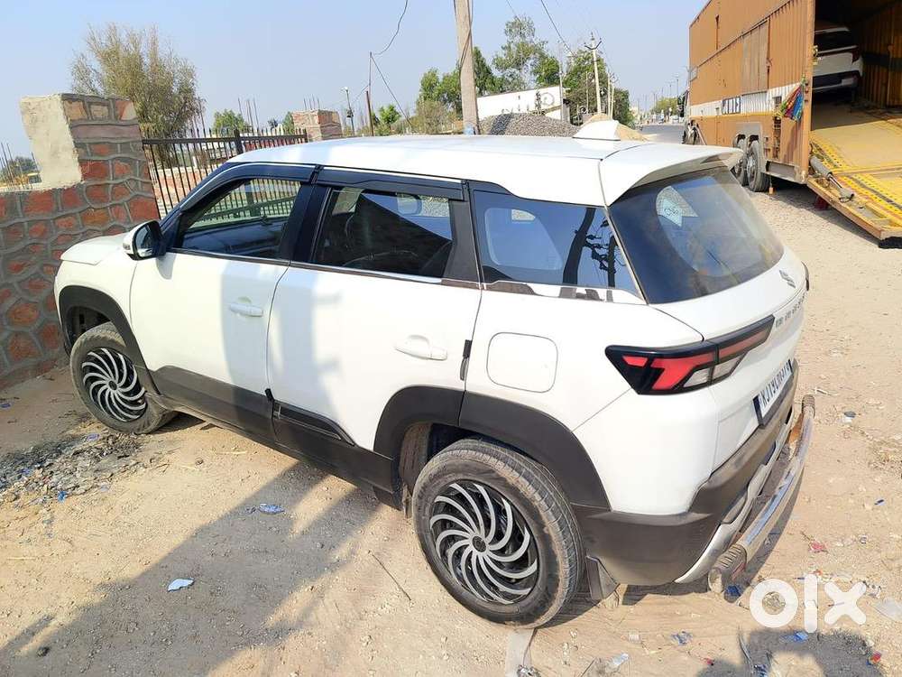 Maruti Suzuki Brezza 2023 Cng & Hybrids 75000 Km Driven