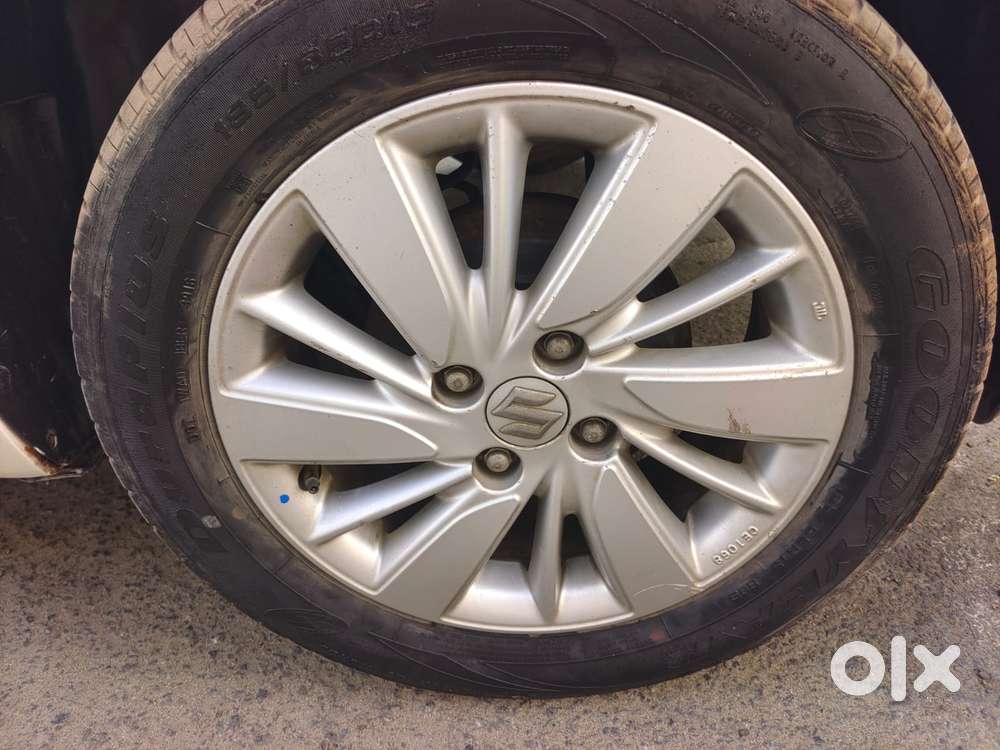 Maruti Suzuki Swift Zxi, 2016, Petrol