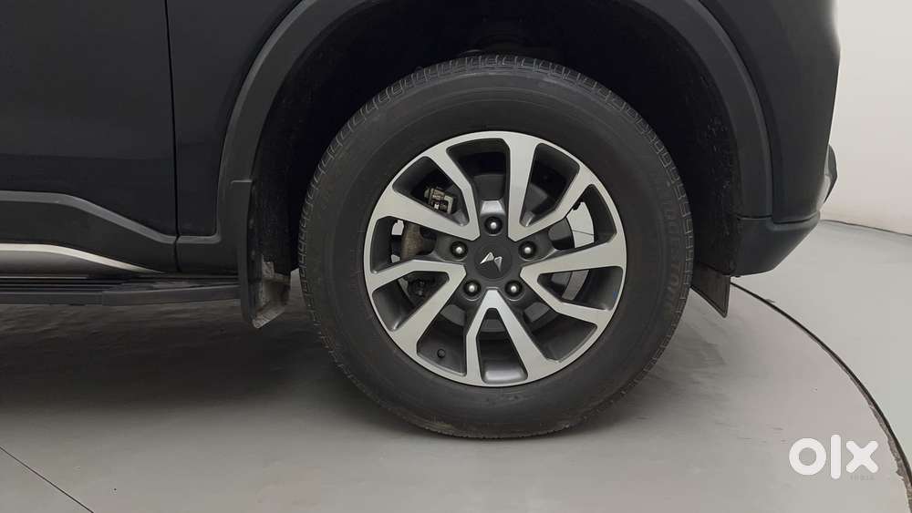 Mahindra Scorpio N Z8 L Petrol At 7 Str, 2023, Petrol