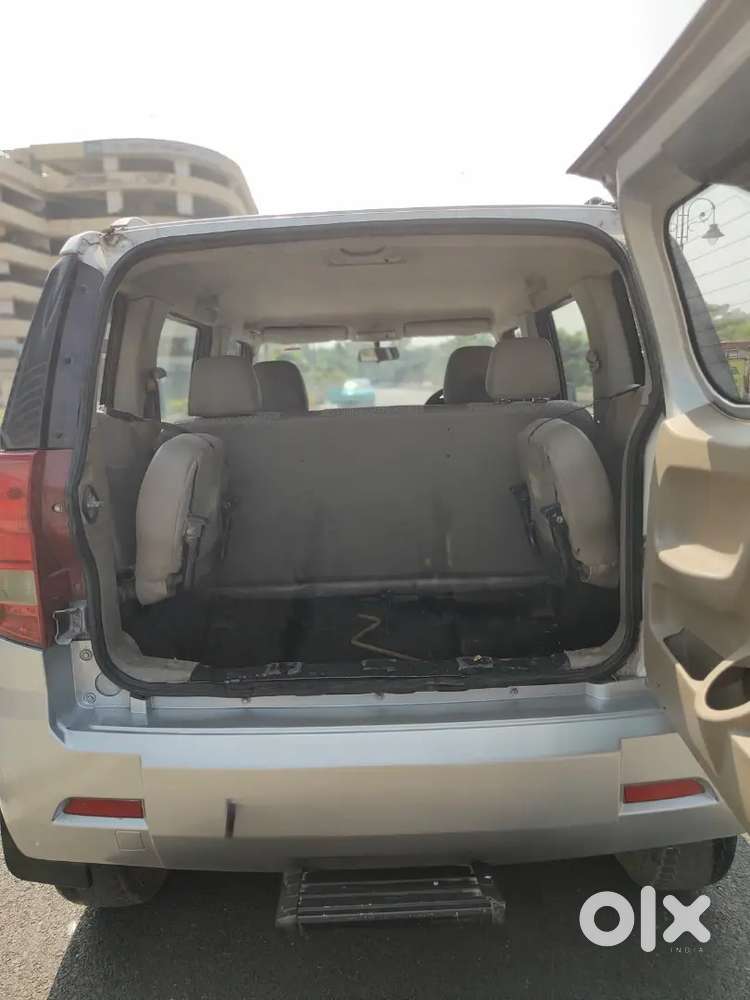 Mahindra Tuv 300 2016