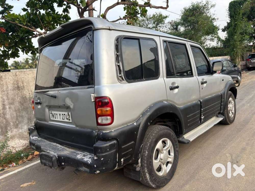Mahindra Scorpio S4 9 Seater, 2004, Diesel