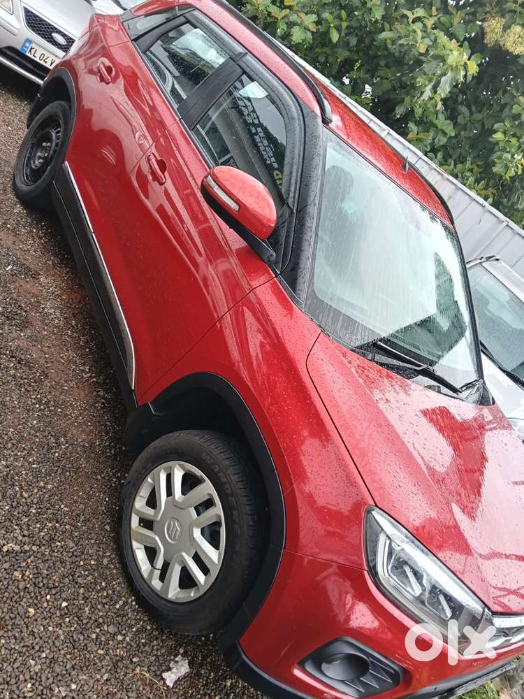 Maruti Suzuki Brezza 1.5 Vxi At Smart Hybrid, 2021, Petrol