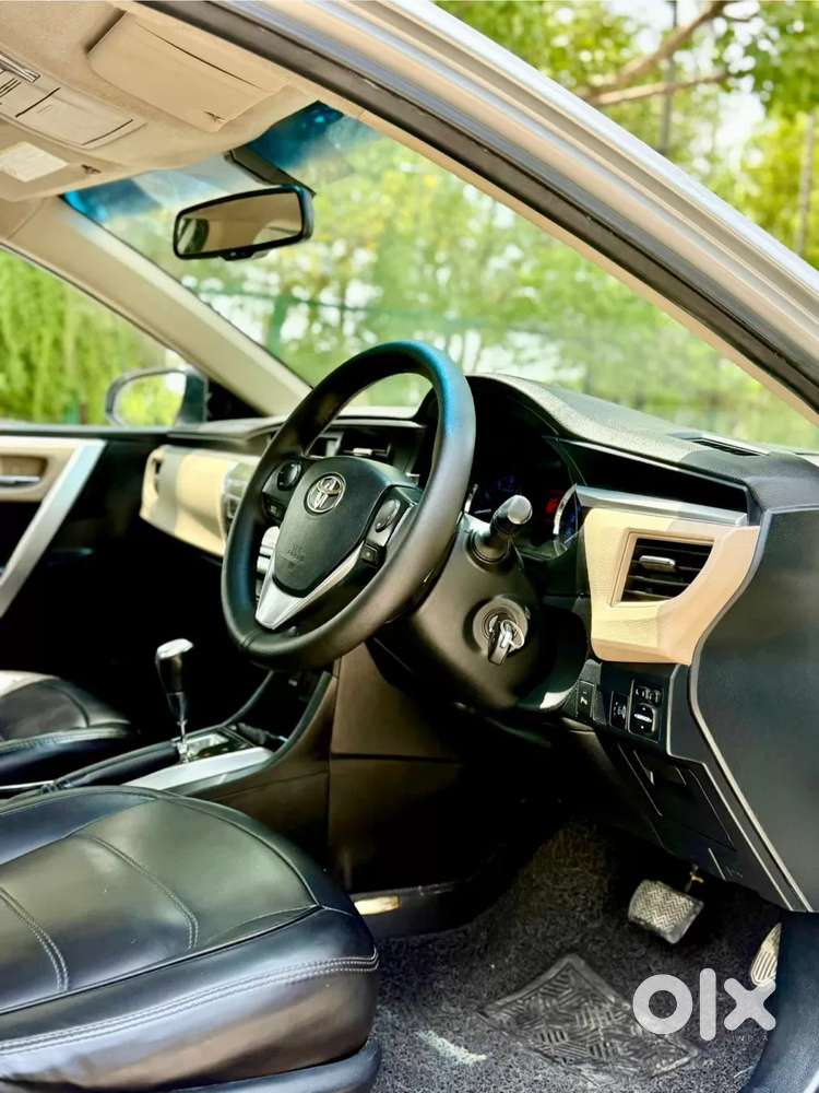 Toyota Corolla Altis, 2016, Petrol