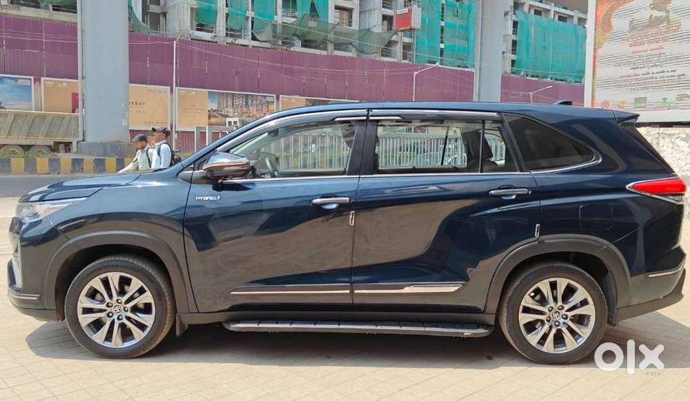 Toyota Innova Hycross 2.0 Zx (o) Hybrid 7 Str, 2024, Petrol