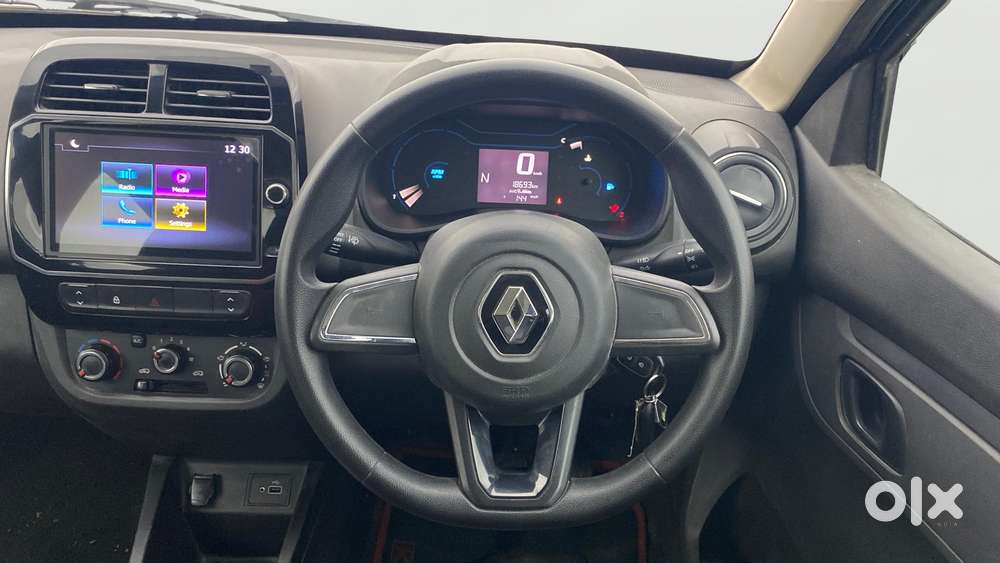 Renault Kwid 1.0 Rxt Amt, 2022, Petrol