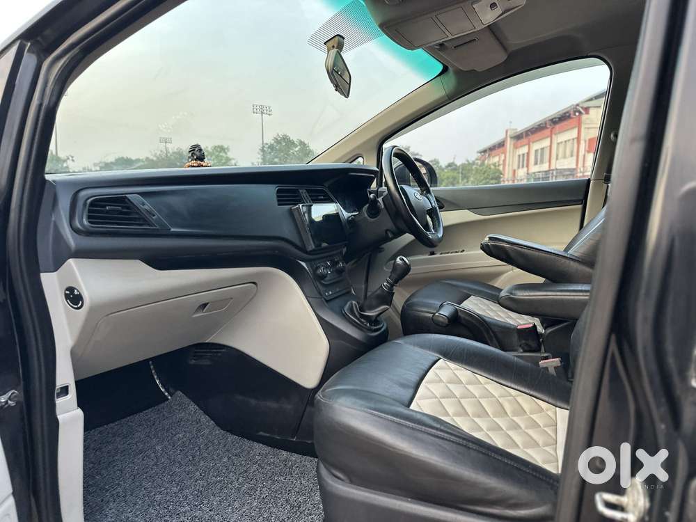 Mahindra Marazzo M4 8str, 2019, Diesel