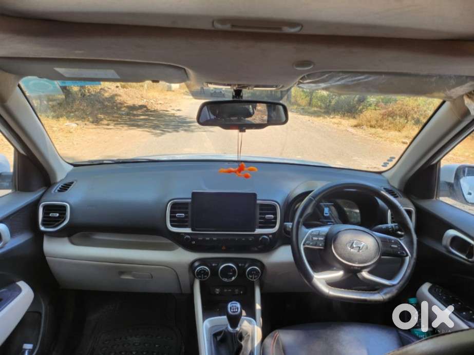 Hyundai Venue Sx Mt, 2023, Petrol